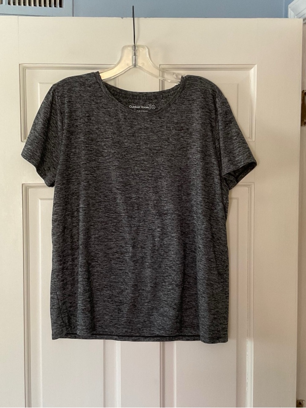 Outdoor Voices Performance Tee T-shirt Gray Women's XL Active Workout Run Gym